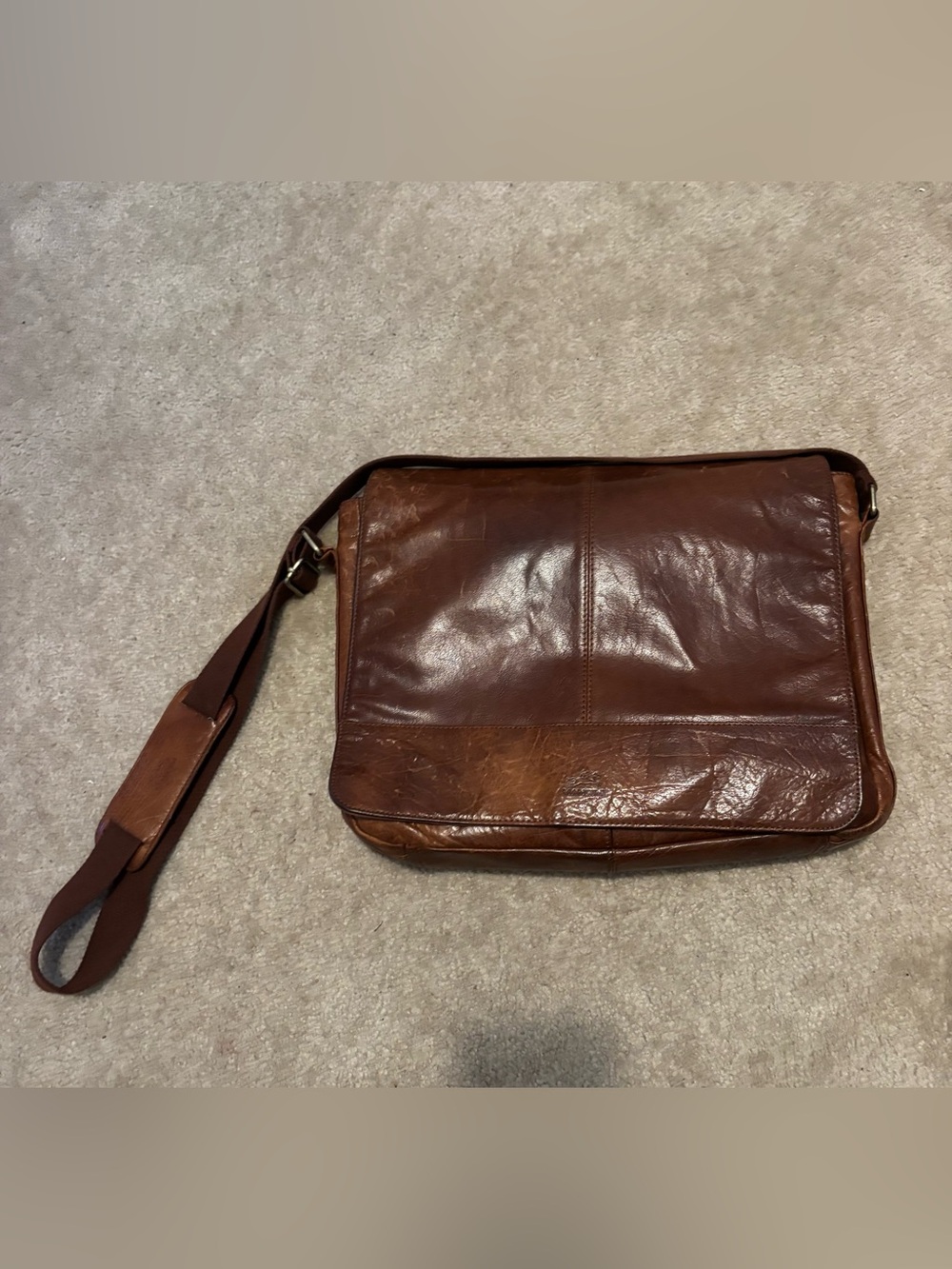 Unisex Brown Leather Laptop Messenger Bag with Adjustable Strap